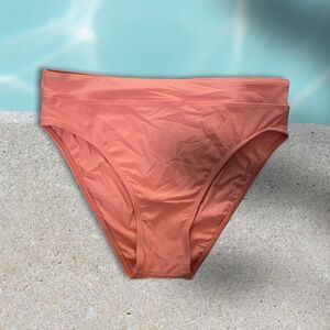 Splendid Women's Standard Never Enough Hi Leg Pant Size S